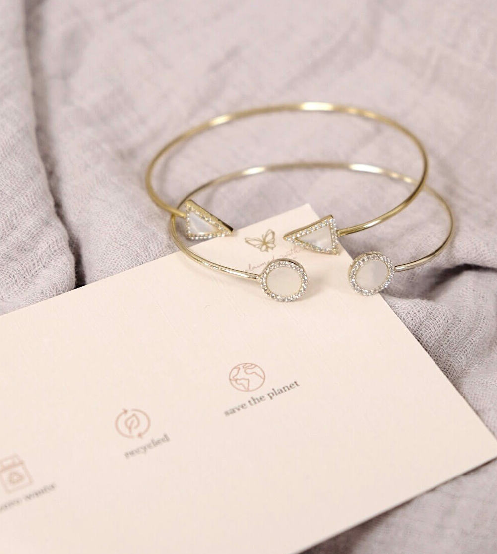 A Complete Guide to Sustainable & Ethical Jewelry